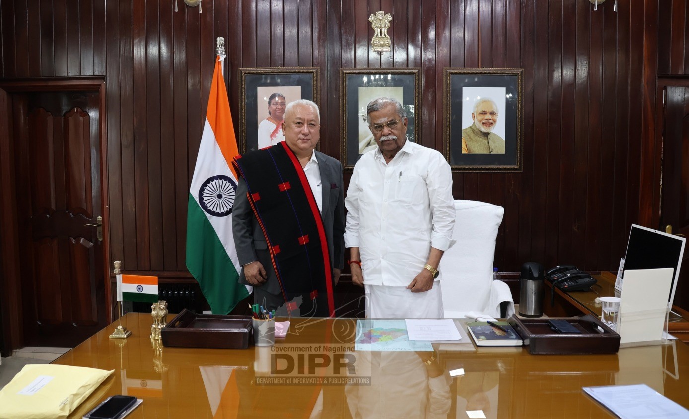 State Election Commissioner, T. John Longkumer, IPS (Retd.) called on the Governor of Nagaland, La Ganesan at Raj Bhavan, Kohima, and appraised him on the recently concluded Urban Local Bodies Election 