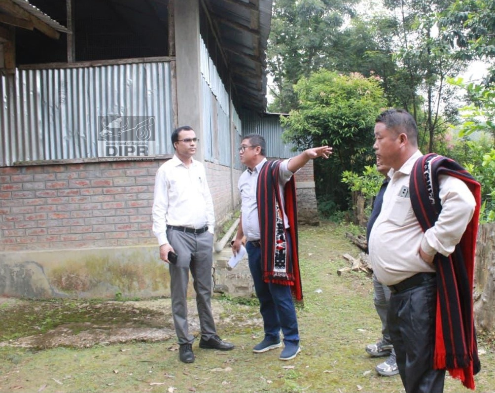 UNDER SECRETARY MAHIPAL YADAV VERIFIES SCHOOL INFRASTRUCTURE PROJECT IN MANGMETONG VILLAGE