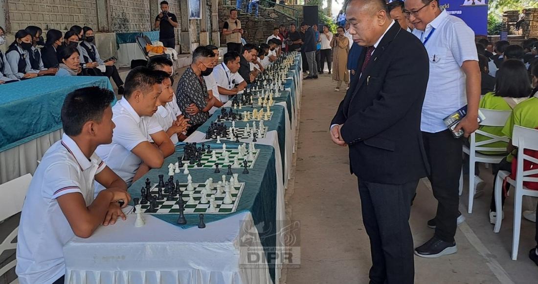 TORCH RELAY FOR THE 44th CHESS OLYMPIAD COMMENCES