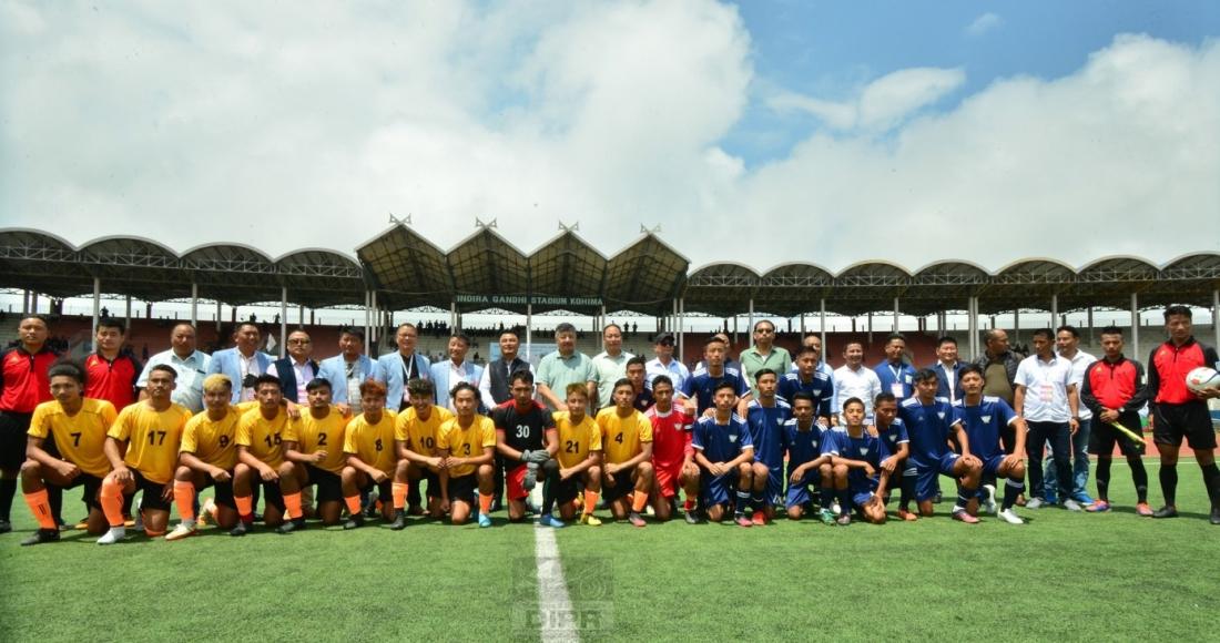 Er. Zale Neikha and officials with the players of Dimapur and Wokha