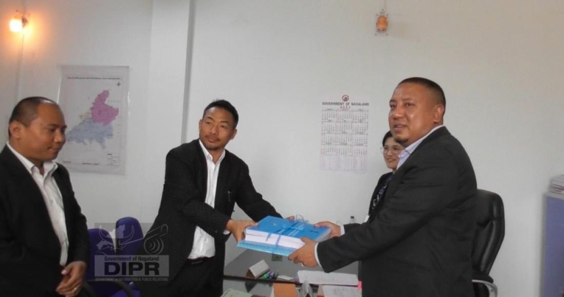 V. Pushika Aomi filing his nomination at Chumoukedima