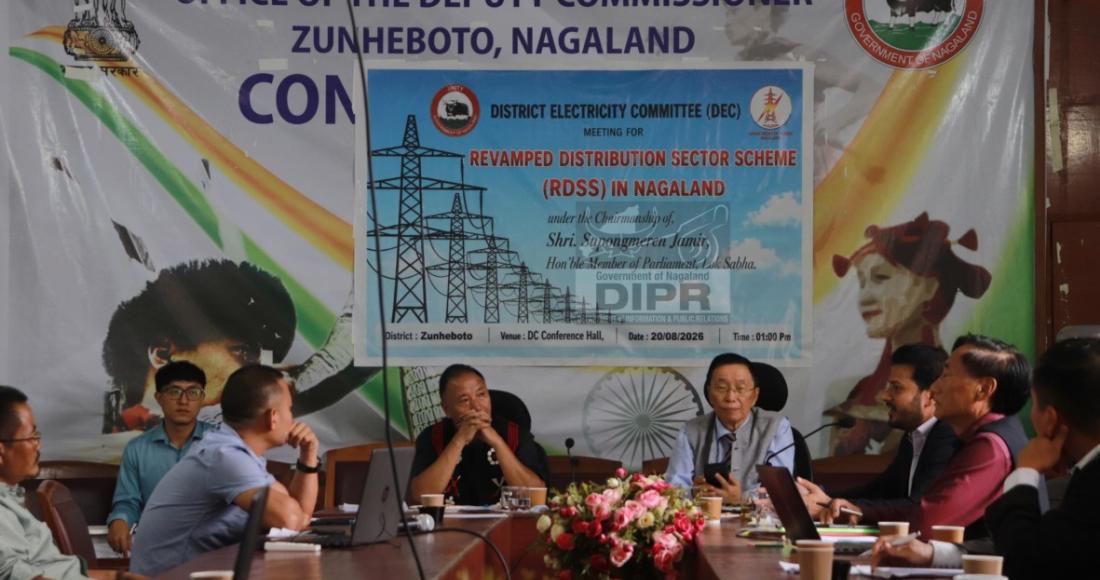 MP S. SUPONGMEREN JAMIR VISITS LANDSLIDE AFFECTED AREA IN ZUNHEBOTO