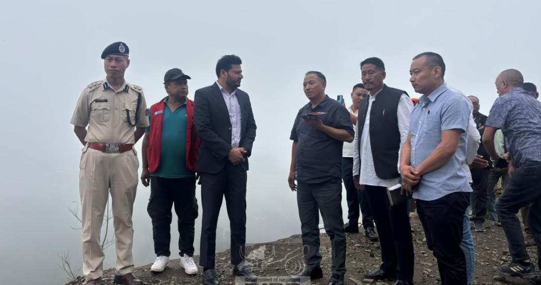 MP Suponrmeren jamir and others at landslide visit at zunheboto