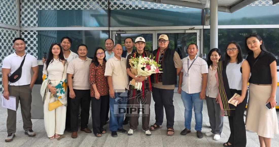 AWARD WINNING DIRECTOR THEJA RIO RECEIVES WARM RECEPTION AT DELHI AIRPORT